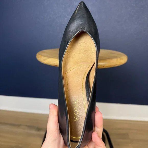Vionic Josie pointed toe kitten heels, size 7 - Picture 8 of 12